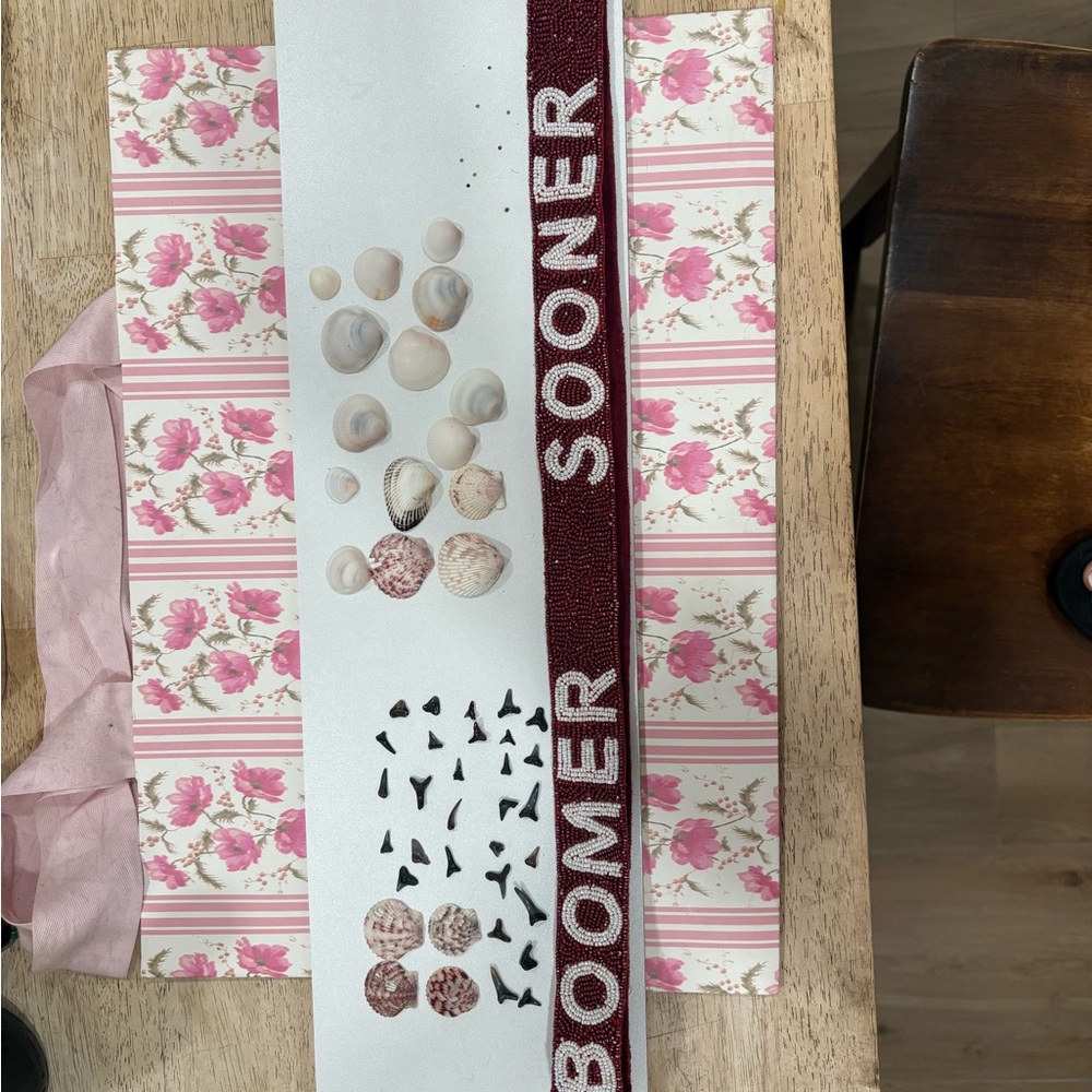 Boomer Sooner Maroon Beaded Purse Strap